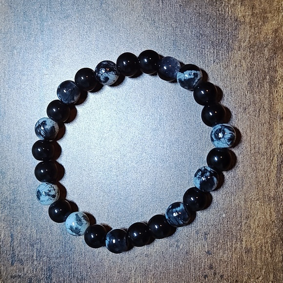 ❌SOLD❌ Bundle of 4 Glass Bead Bracelets - Picture 6 of 13